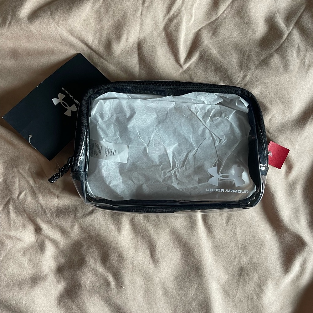 NWT Under Armour Unisex Clear Zip Pouch - Black/White 2L